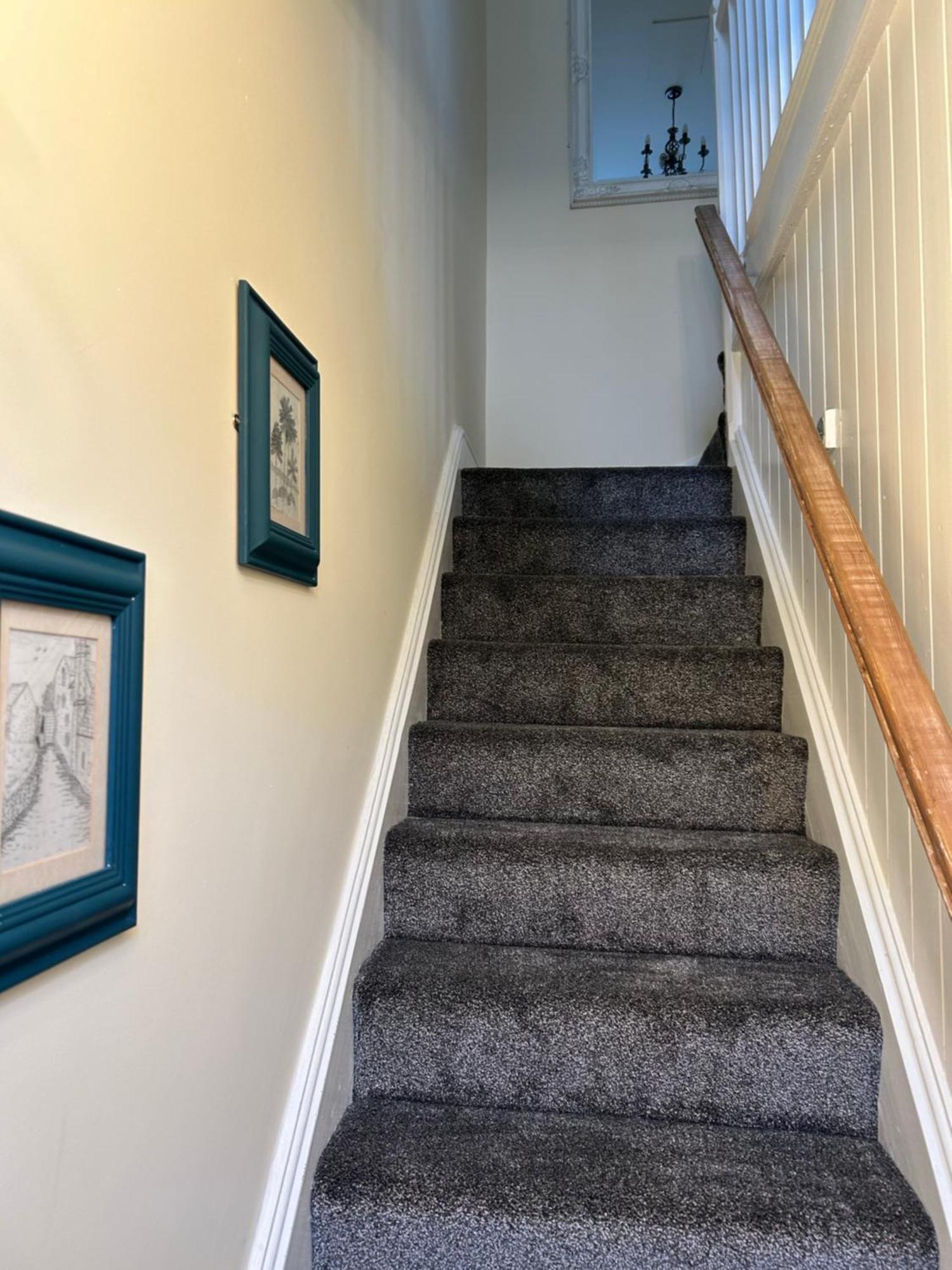 The Buxton Retreat A Luxurious 3-Storey Townhouse With Four Poster Bed And Double Jacuzzi Bath" Exterior photo